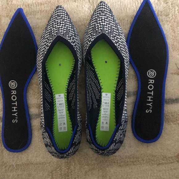 Rothy’s Navy Houndstooth Point - Picture 9 of 9